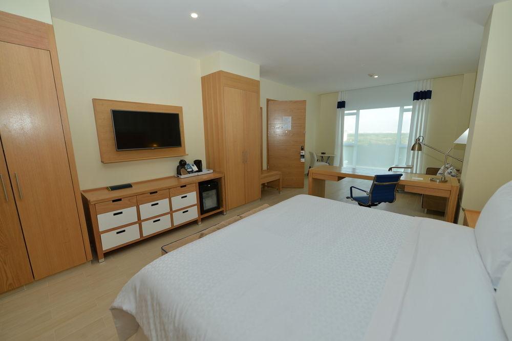 Four Points By Sheraton Cancun Centro Zewnętrze zdjęcie