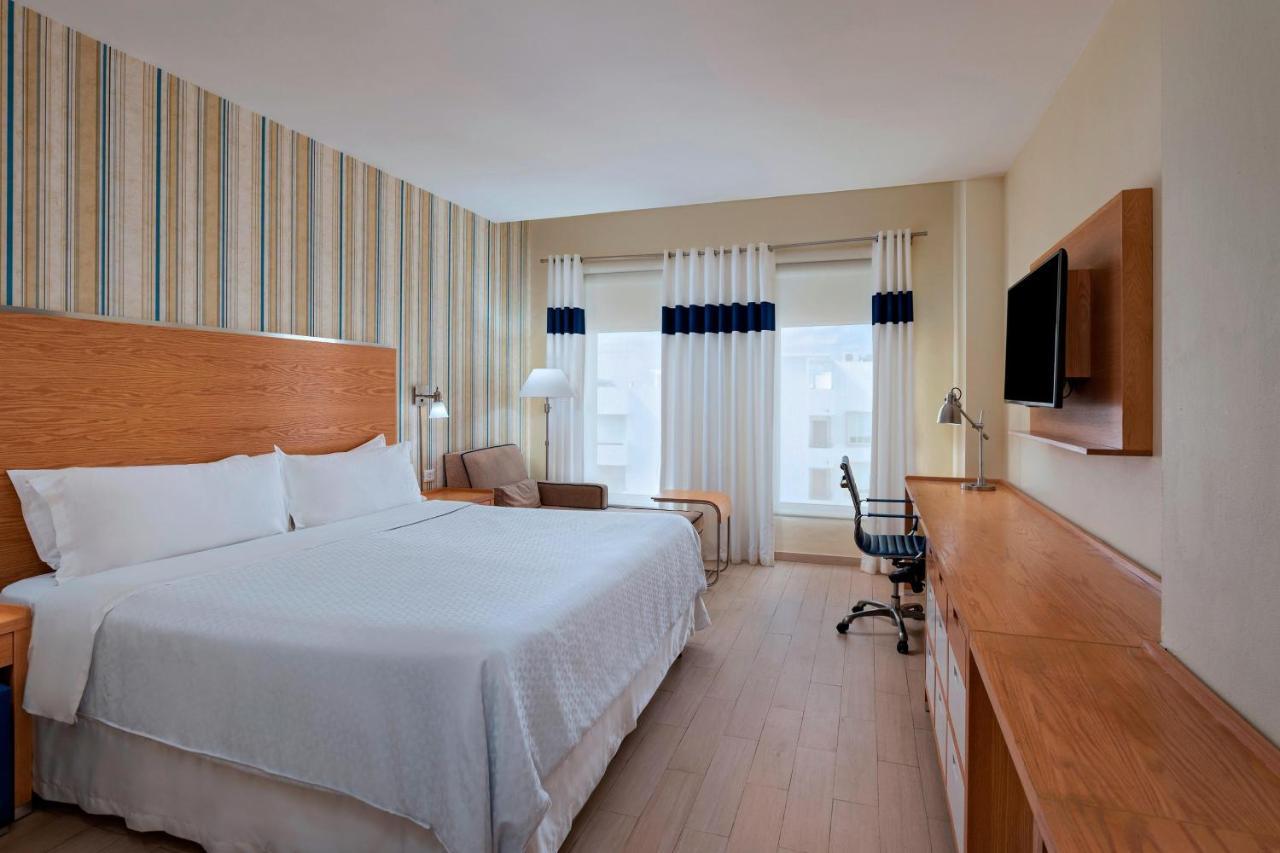 Four Points By Sheraton Cancun Centro Zewnętrze zdjęcie